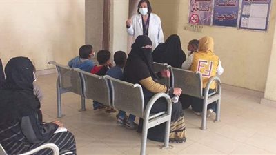 صحة قنا تنظم قافلة طبية شاملة بقرية خزام ضمن 