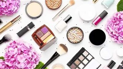 ضبط 530 ألف قطعة مستحضرات تجميل مغشوشة بمصنع بـ 15 مايو