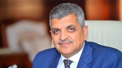 رئيس هيئة قناة السويس: نجري تحقيقا دقيقا لمعرفة أسباب أزمة السفينة