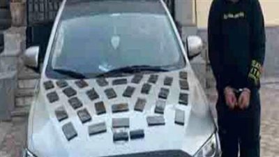 سقوط 11 تاجر مخدرات بحوزتهم كميات من الحشيش والهيروين