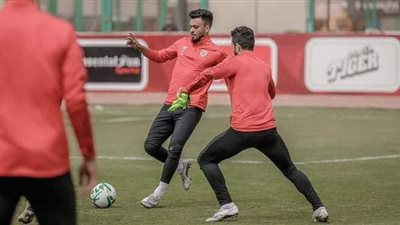 صلاح محسن وشوبير ينتظمان بمران الأهلي