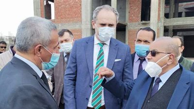 السفير البيلاروسي يتفقد البورصة السلعية للخضروات والفواكه بالبحيرة