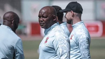 موسيماني يتلقى عرضا مغريا بالدوري السعودي.. وينتظر جلسته مع الخطيب