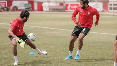 «تراي ماتش» بين لاعبي الأهلي وفريق الشباب استعدادا لمباراة المريخ