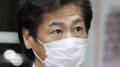 لعدم ارتدائهم الكمامات.. وزير الصحة الياباني يعتذر بعد 