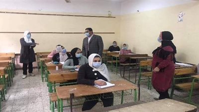 انتظام الامتحانات الشهرية ببنها التعليمية