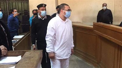 المتهم بالتحرش بطفلة المعادى للمحكمة: 