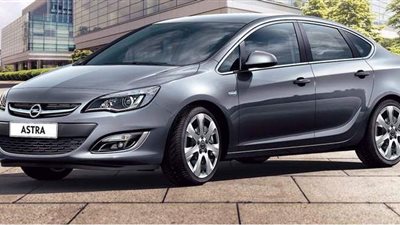 الأوفر برايس يرفع أسعار سيارات أوبل استرا