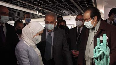 افتتاح معرض جوائز فاروق حسني بمركز الجزيرة للفنون | صور