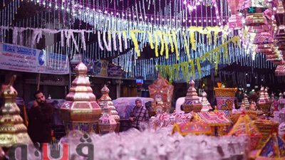 في شبرا.. «رمضان أهو نور فوانيسه» | صور