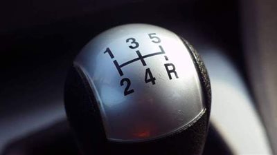 الفتيس المانيوال .. كيف يؤثر على انخفاض عزم السيارة