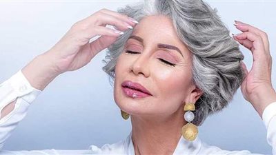 نفرتيتي السينما وأزواجها السبعة.. رجال في حياة سوسن بدر | فيديو جراف