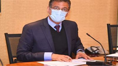 الهجرة تبحث مع المالية موقف الضريبة العقارية للمصريين بالخارج