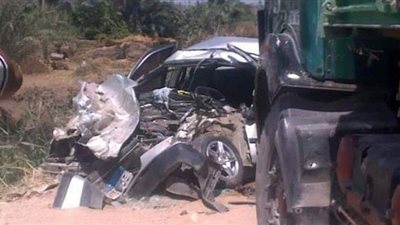 مصرع شخص وإصابة آخرين في تصادم سيارتين بالإسماعيلية