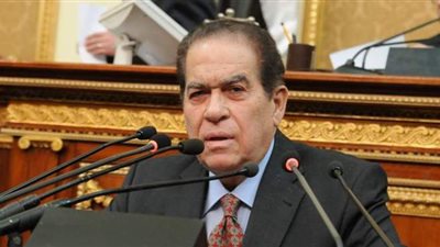 شيخ الأزهر والمفتي ينعيان الدكتور كمال الجنزوري