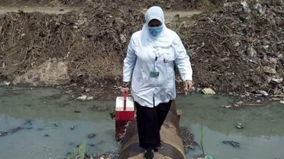 معاناة فرق التمريض خلال حملة تطعيم شلل الأطفال في المنوفية | صور