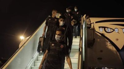 دوري أبطال إفريقيا.. بعثة الأهلي تصل إلى مطار الخرطوم