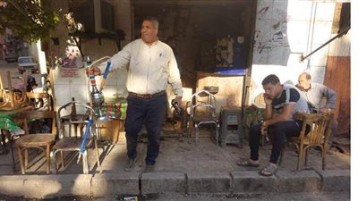 ضبط 32 شيشة وتحرير 12 محضرا في حملة على المقاهي بأسيوط