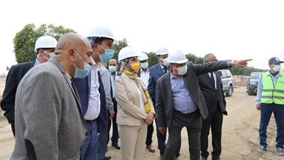 ياسمين فؤاد تتابع الوضع البيئي لشركة النصر للأسمدة