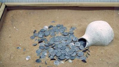 عملات يمنية تعود لعام 1693 تحلّ لغز أقدم الجرائم الغامضة على كوكب الأرض