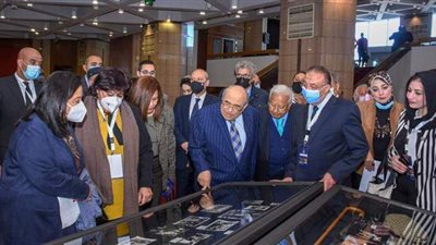 محافظ الإسكندرية ووزيرة الثقافة يشاركان في مئوية ثروت عكاشة