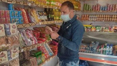 تحرير 42 محضراً واعدام 140 كيلو و74 لتر أغذية ومشروبات بدهب