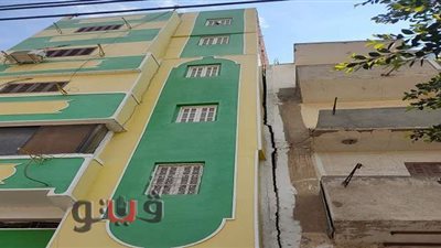 مالك العقار المائل بالشرقية : «معنديش سكن بديل»