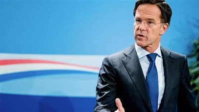 رئيس الوزراء الهولندي ينجو من تصويت حجب الثقة ضده