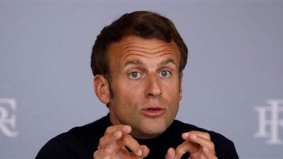 هل تطيح كورونا بالرئيس الفرنسي من الحكم؟
