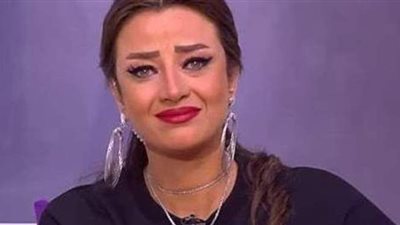 5 مواقف بكت فيها رضوى الشربيني على الهواء