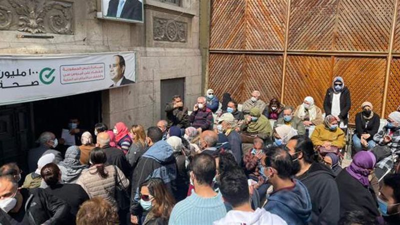 زحام شديد على مراكز