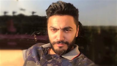 داني ألفيس يغني 