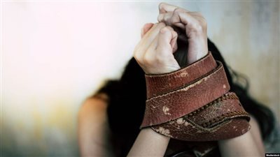 تعذيب ربة منزل حتى الموت لإخراج الجن من عليها ببنى سويف