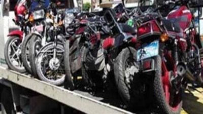 ضبط 12 دراجة بخارية بدون لوحات في حملة أمنية بقنا