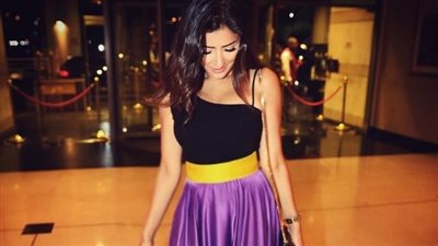 مي عمر تنشر صورة من العرض الخاص لـ«تصبح على خير» في لبنان