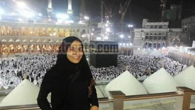 كارمن سليمان تعود من العمرة الأسبوع المقبل