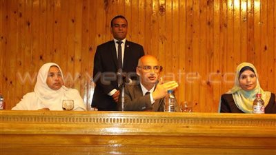 وزير التعليم الفني خلال لقائه بـ183 من معلمي التدريبات المهنية.. التدريب يجب أن يكون من أجل التطوير الوظيفي.. تحديث الماكينات وتحقيق الانضباط بالمدارس.. ويعلن: الانتهاء من تعديل المناهج مارس المقبل