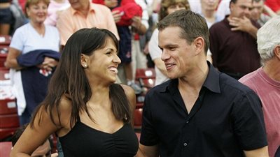 «مات ديمون» يعبر عن حبه لزوجته بطريقته الخاصة