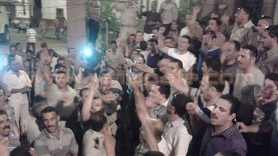 بالصور.. أفراد الشرطة في الشرقية يواصلون اعتصامهم بمديرية الأمن