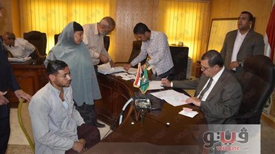 محافظ الفيوم يكلف رؤساء المدن بمنح تراخيص أكشاك للأسر الفقيرة