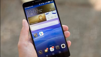 بالصور.. بطارية «جالاكسي نوت 5» تطيح بـ 10 هواتف ذكية