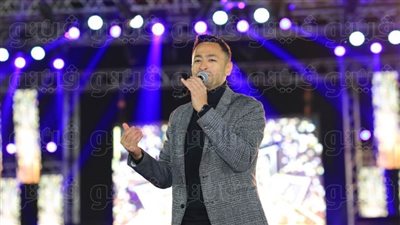 وسط الآلاف من جمهوره.. حمادة هلال يتألق في حفل نادي بروسيا دورتموند | صور