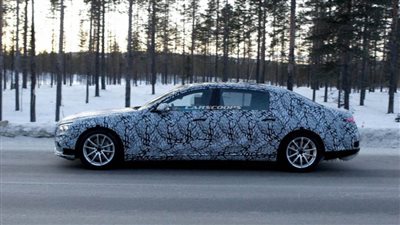 مرسيدس تختبر سيارتها الجديدة على طرق السويد