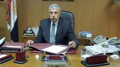 مدير أمن الغربية يكرّم أمين شرطة لتميزه في أداء عمله