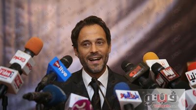 يوسف الشريف: «بحب عمرو دياب.. وزوجتي أحسن ست في الدنيا»