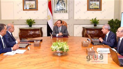 10 تكليفات رئاسية لدعم صناعة الغزل والنسيج: تحديد سعر مناسب لتوريد القطن من المزارعين.. التوسع في زراعته.. تغطية احتياجات السوق المحلي والتصدير.. إنشاء كيانات متكاملة.. وتوفير كافة الإمكانات