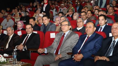 القوى العاملة: توعية  708 عاملين  في  106 شركات بالمخاطر التي تحيط بالوطن