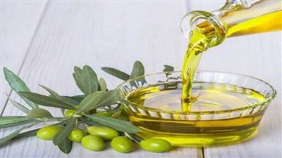 لتجنب خداع التجار.. الفرق بين زيت الزيتون البكر والعادي
