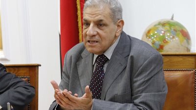 محلب يعدل قرار رئيس الجمهورية بشأن المنطقة الاقتصادية لقناة السويس