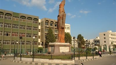 أهالي «ديرب نجم» يستعدون لاستقبال شهيد الواجب بالفرافرة